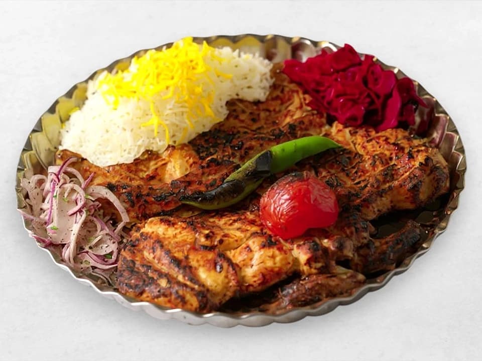Ganzes gegrilltes Huhn